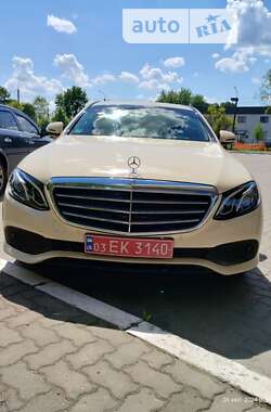 Седан Mercedes-Benz E-Class 2017 в Луцьку
