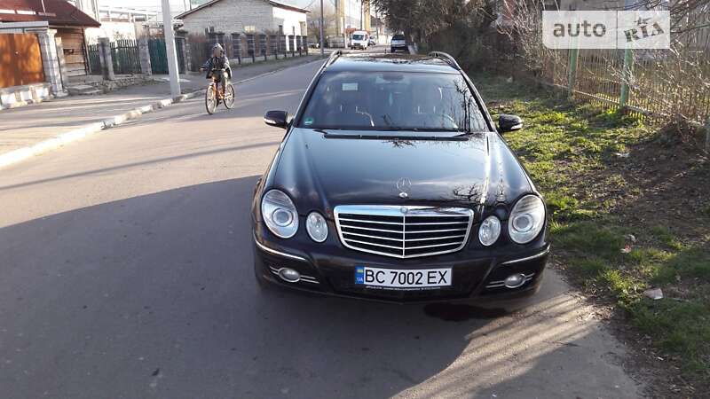 Универсал Mercedes-Benz E-Class 2006 в Стрые