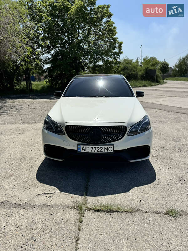Седан Mercedes-Benz E-Class 2011 в Кривому Розі