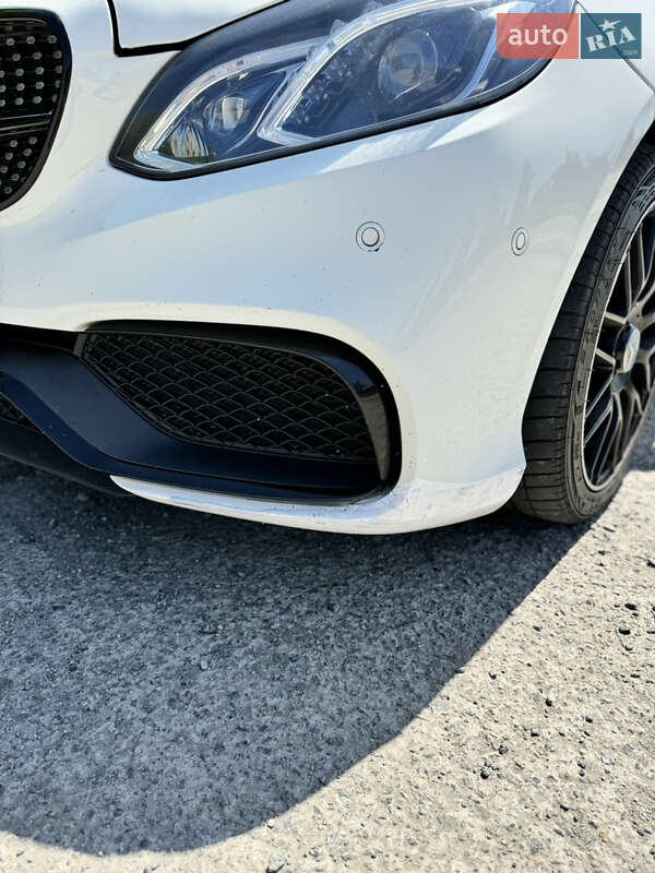 Седан Mercedes-Benz E-Class 2011 в Кривому Розі