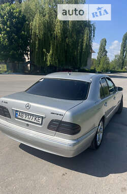 Седан Mercedes-Benz E-Class 2001 в Вінниці