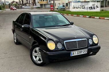 Седан Mercedes-Benz E-Class 1998 в Черновцах