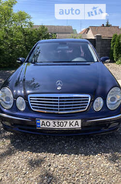 Седан Mercedes-Benz E-Class 2004 в Виноградові