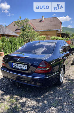 Седан Mercedes-Benz E-Class 2004 в Виноградові