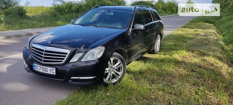 Универсал Mercedes-Benz E-Class 2011 в Николаеве фото 21 Универсал Mercedes-Benz E-Class 2011 в Николаеве