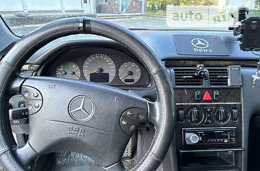 Седан Mercedes-Benz E-Class 2001 в Коломые