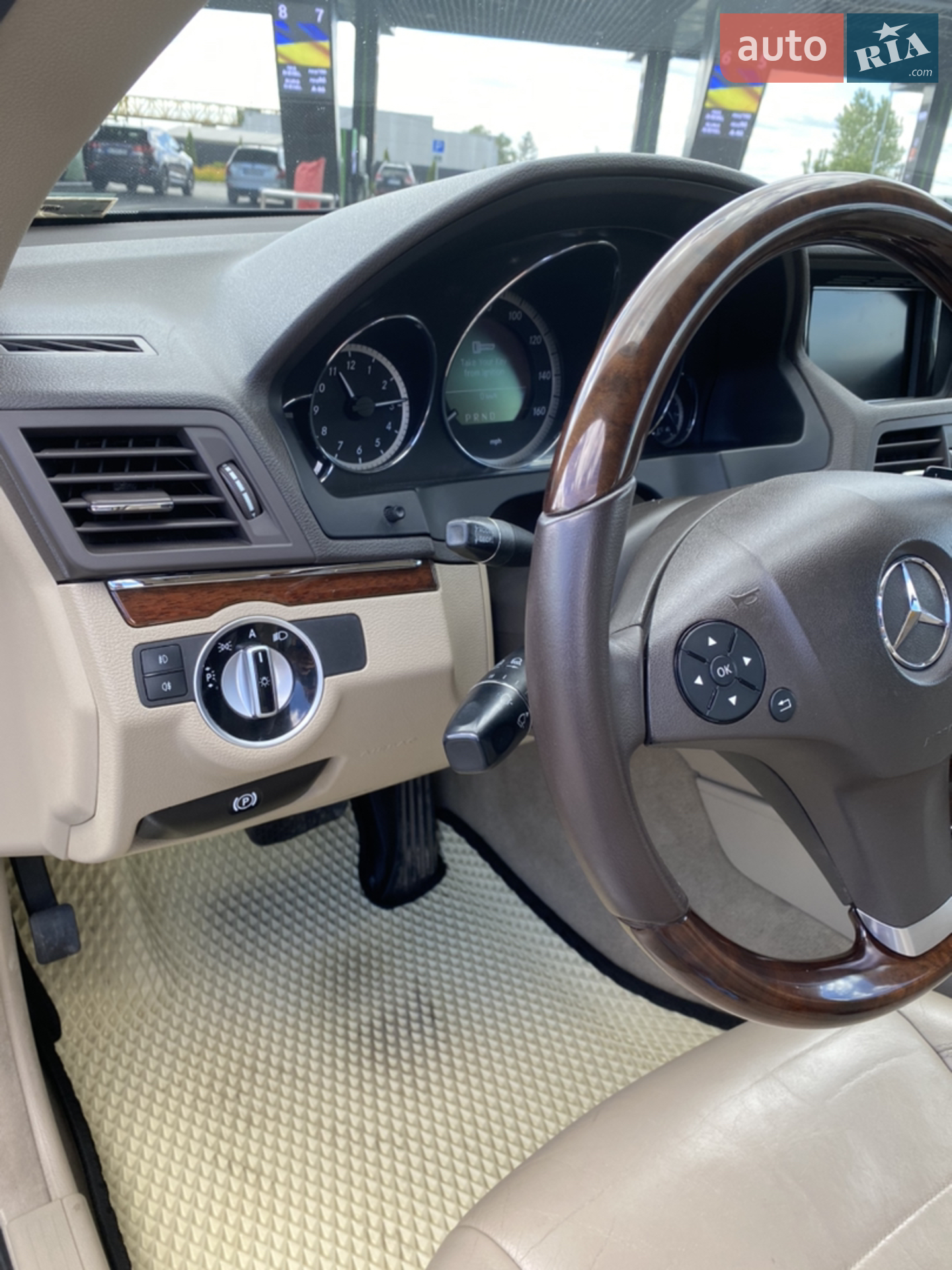 2010 Mercedes-Benz E-klasse - мініатюра 17