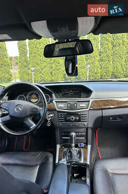 Седан Mercedes-Benz E-Class 2011 в 