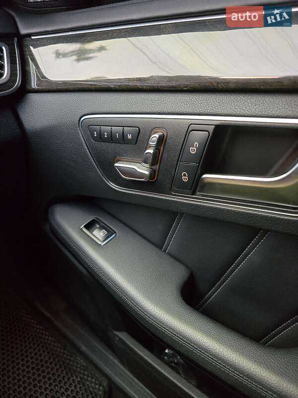 Седан Mercedes-Benz E-Class 2015 в Александрие фото 21 Седан Mercedes-Benz E-Class 2015 в Александрие