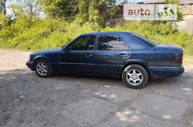 Седан Mercedes-Benz E-Class 1995 в Коломые