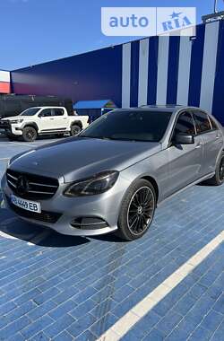 Седан Mercedes-Benz E-Class 2014 в Виннице