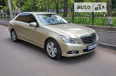 Седан Mercedes-Benz E-Class 2011 в Харькове