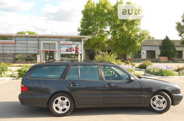 Універсал Mercedes-Benz E-Class 2000 в Кропивницькому