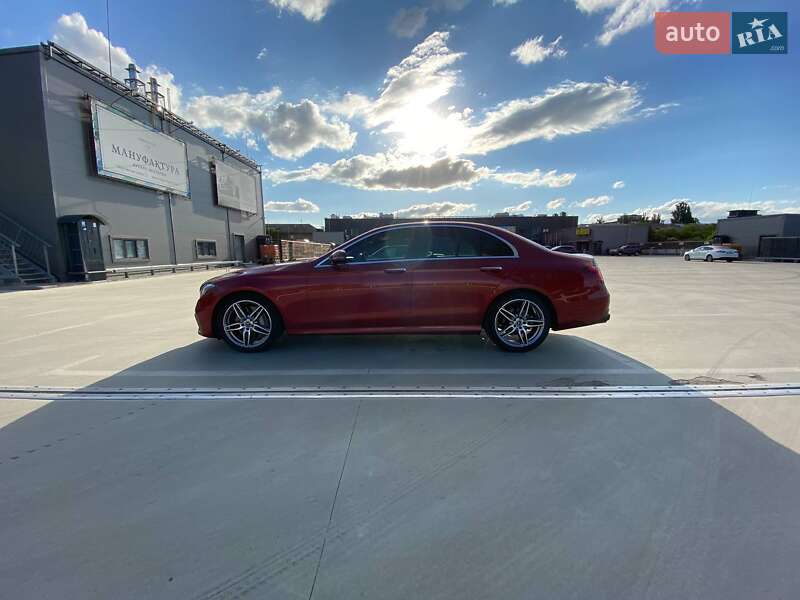Седан Mercedes-Benz E-Class 2018 в Києві