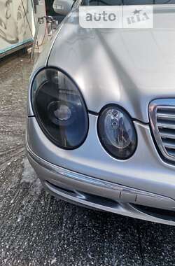 Седан Mercedes-Benz E-Class 2002 в 