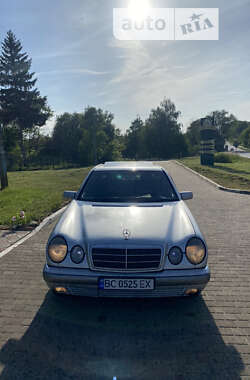 Седан Mercedes-Benz E-Class 1996 в Мостиске