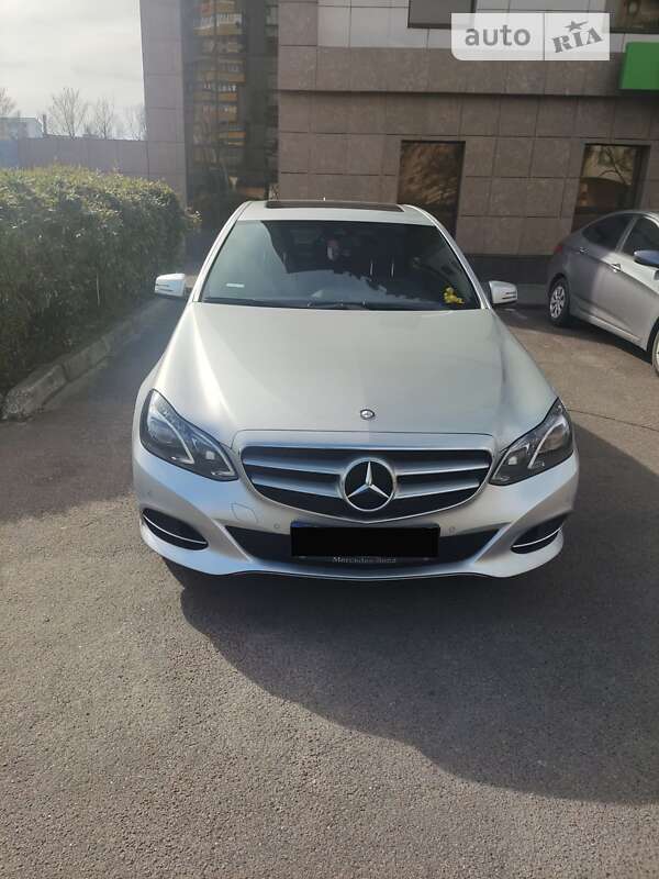 Седан Mercedes-Benz E-Class 2015 в Одессе