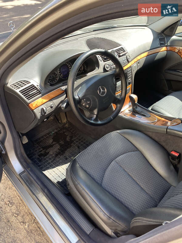 Универсал Mercedes-Benz E-Class 2003 в Львове