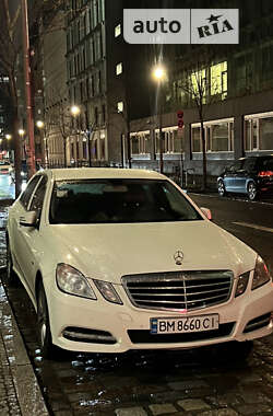Седан Mercedes-Benz E-Class 2012 в Києві