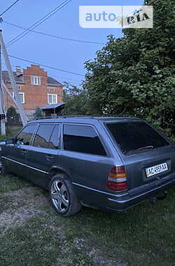 Универсал Mercedes-Benz E-Class 1986 в Жовкве