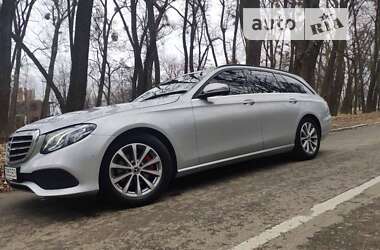 Універсал Mercedes-Benz E-Class 2016 в Чернівцях