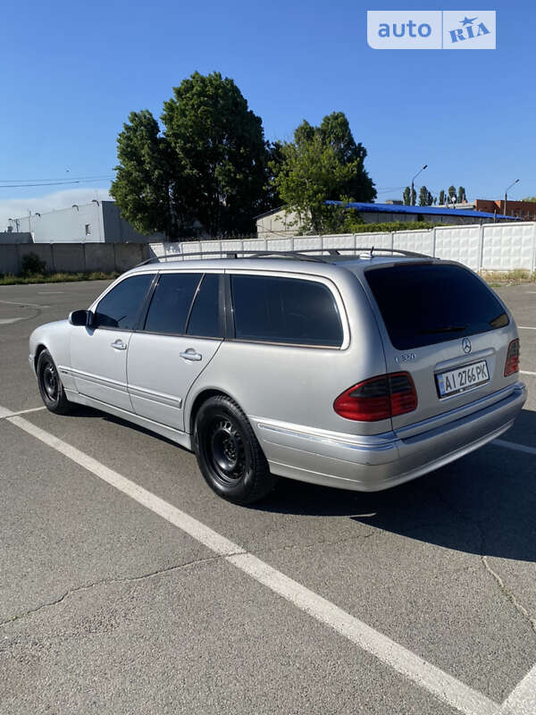 Универсал Mercedes-Benz E-Class 2001 в Киеве