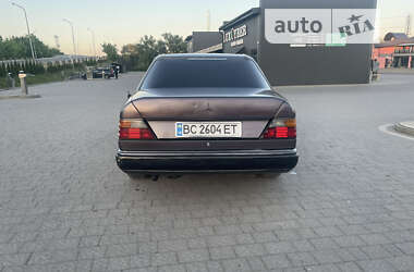 Седан Mercedes-Benz E-Class 1990 в Дрогобичі