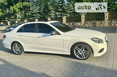 Седан Mercedes-Benz E-Class 2013 в Івано-Франківську