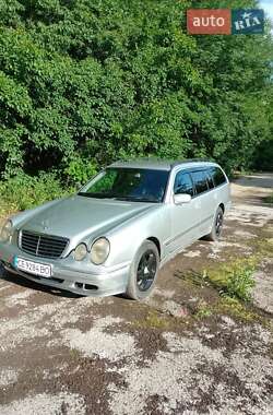 Универсал Mercedes-Benz E-Class 2002 в 