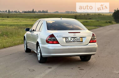 Седан Mercedes-Benz E-Class 2007 в Рівному