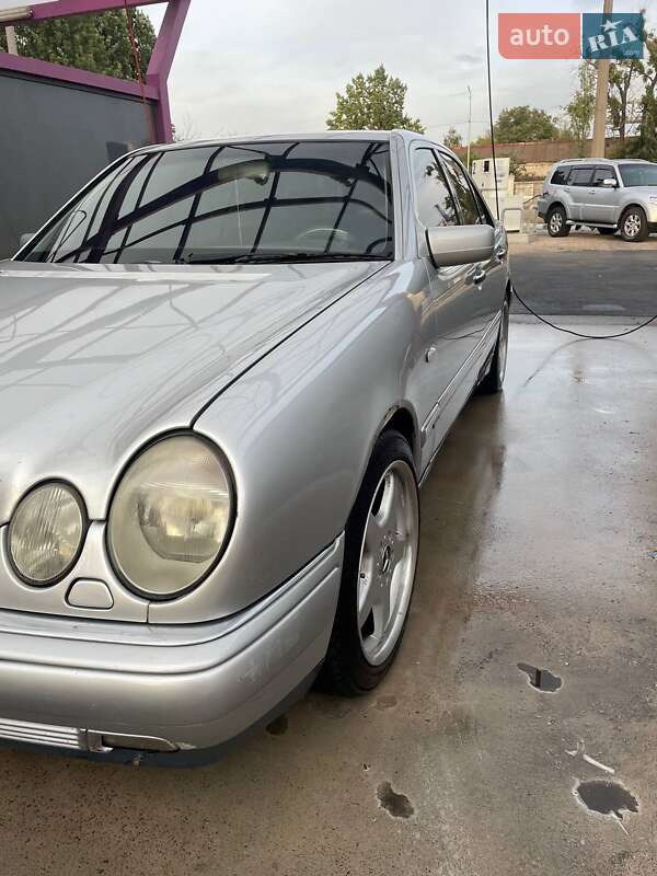 Седан Mercedes-Benz E-Class 1998 в Киеве фото 13 Седан Mercedes-Benz E-Class 1998 в Киеве