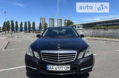 Седан Mercedes-Benz E-Class 2011 в Киеве