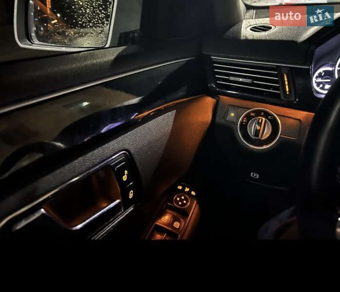 Седан Mercedes-Benz E-Class 2011 в Радехове
