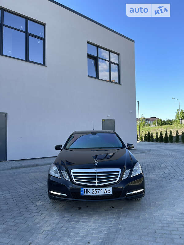 Mercedes-Benz E-Class 2012