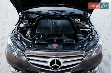 Седан Mercedes-Benz E-Class 2013 в Тернополе