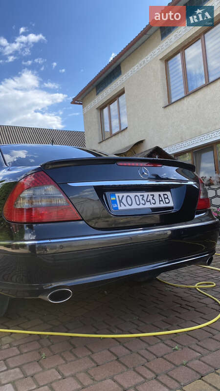 Седан Mercedes-Benz E-Class 2007 в Иршаве