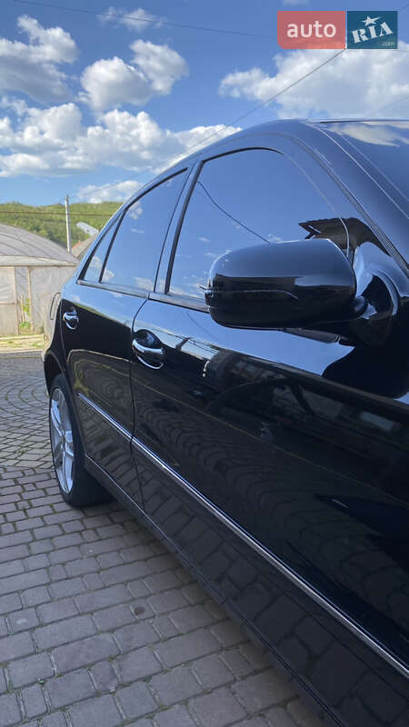 Седан Mercedes-Benz E-Class 2007 в Иршаве