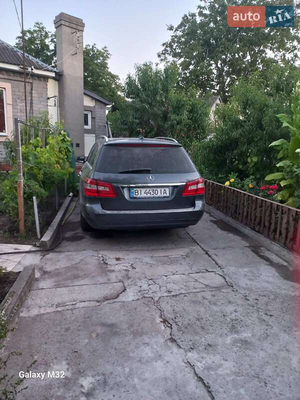 Універсал Mercedes-Benz E-Class 2013 в Кременчуці