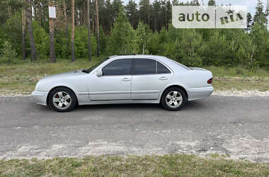 Седан Mercedes-Benz E-Class 2001 в Володимирці