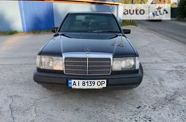 Седан Mercedes-Benz E-Class 1987 в Києві