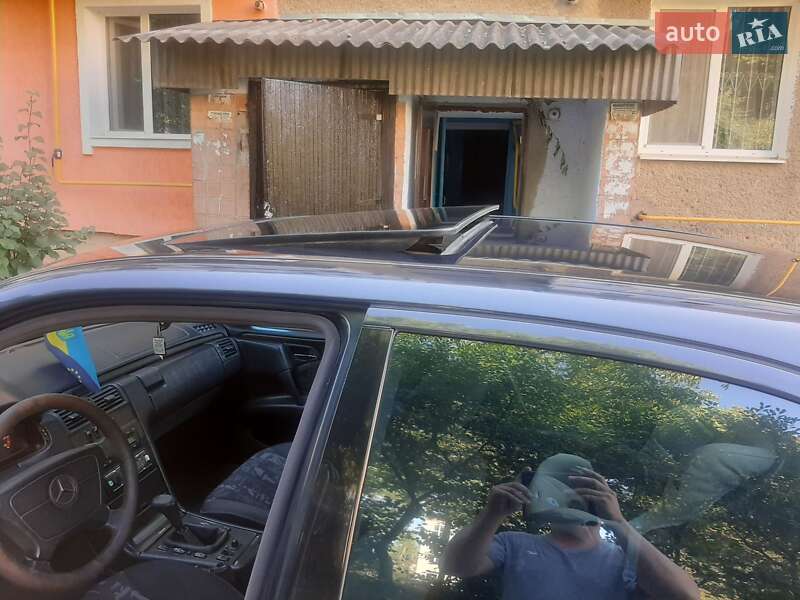 Седан Mercedes-Benz E-Class 1997 в Чорткове