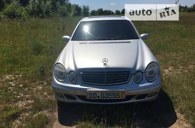 Седан Mercedes-Benz E-Class 2003 в Волочиську