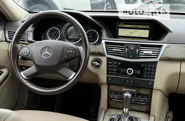 Универсал Mercedes-Benz E-Class 2010 в Стрые