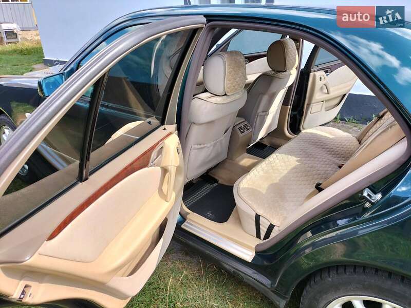 Седан Mercedes-Benz E-Class 1996 в Рокитном