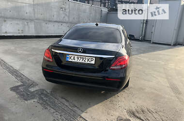 Седан Mercedes-Benz E-Class 2017 в Киеве