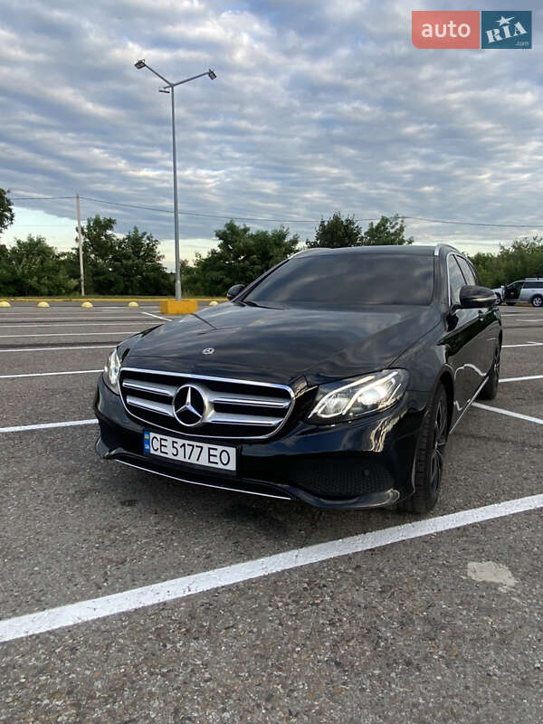 Універсал Mercedes-Benz E-Class 2018 в Чернівцях