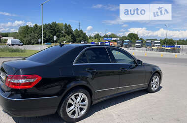 Седан Mercedes-Benz E-Class 2011 в Львові