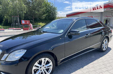 Седан Mercedes-Benz E-Class 2011 в Львові