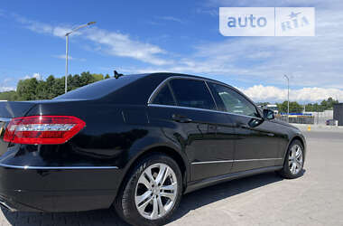 Седан Mercedes-Benz E-Class 2011 в Львові