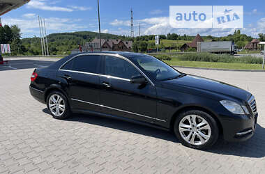 Седан Mercedes-Benz E-Class 2011 в Львові